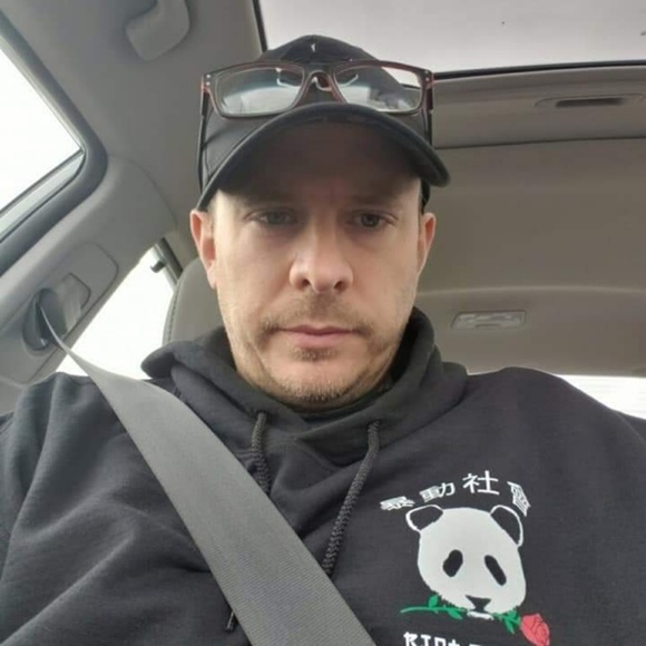 Meet your Posher, Robert - Picture 1 of 1